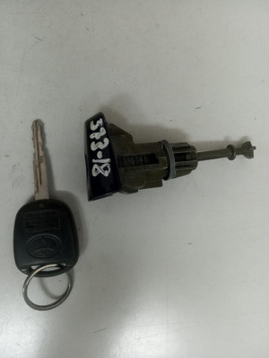 BOMBIN PUERTA DELANTERA IZQUIERDA, TOYOTA, COROLLA (E12)