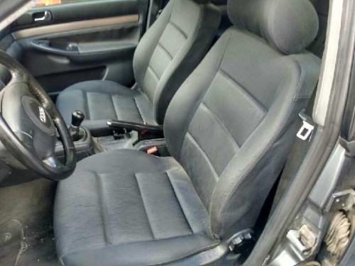  AUDI A4 AVANT (B5) 