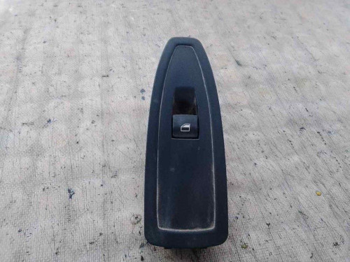 MANDO ELEVALUNAS DELANTERO DERECHO BMW SERIE 1 BERLINA 5P (F20) 