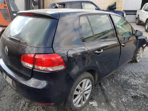 VOLKSWAGEN GOLF VI (5K1)(10.2008) — vehículo donante para recambios 