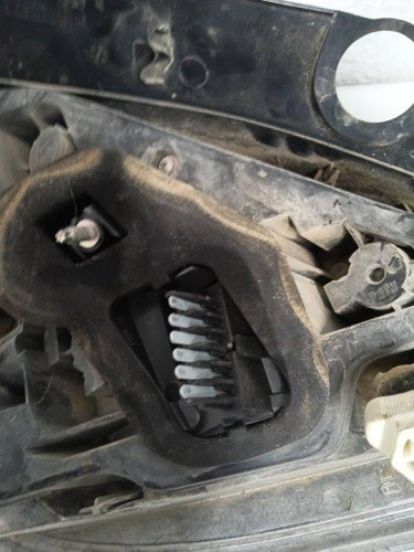 PILOTO TRASERO DERECHO OPEL ASTRA H BERLINA 