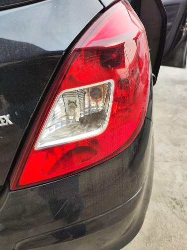 PILOTO TRASERO DERECHO Opel CORSA D 
