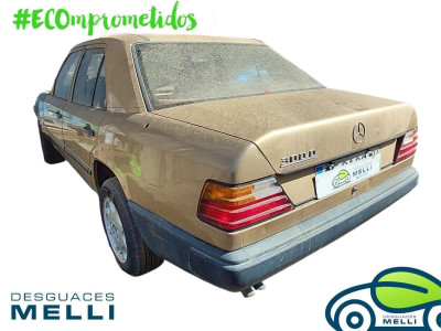 MERCEDES-BENZ CLASE 124 (BM 124) BERLINA