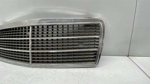 REJILLA DELANTERA Mercedes-Benz CLASE C (BM 202) BERLINA 