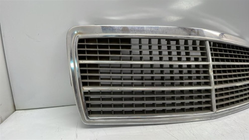 REJILLA DELANTERA Mercedes-Benz CLASE C (BM 202) BERLINA 
