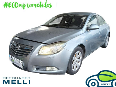 OPEL INSIGNIA BERLINA