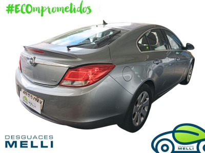 OPEL INSIGNIA BERLINA