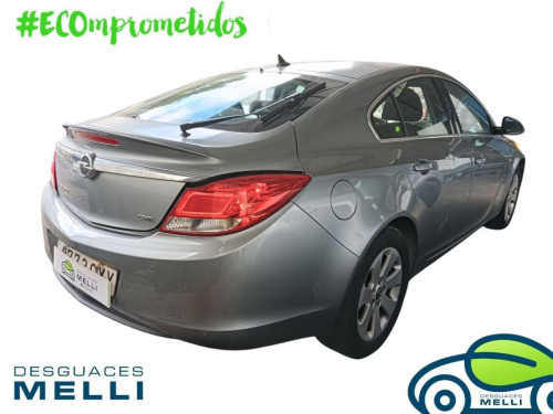 OPEL INSIGNIA BERLINA — vehículo donante para recambios 