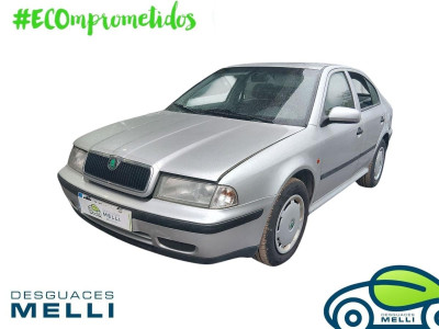 SKODA OCTAVIA BERLINA (1U2)