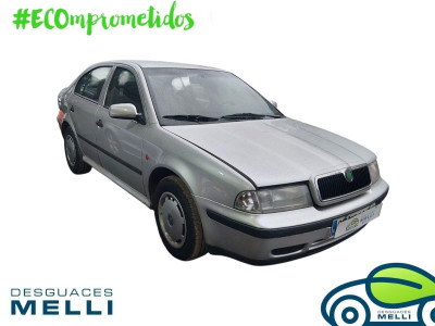 SKODA OCTAVIA BERLINA (1U2)