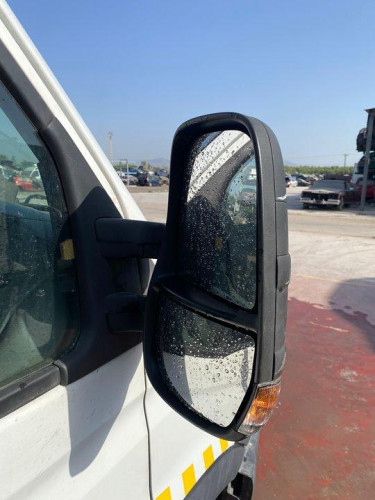 IVECO DAILY FURGÓN — vehículo donante para recambios 