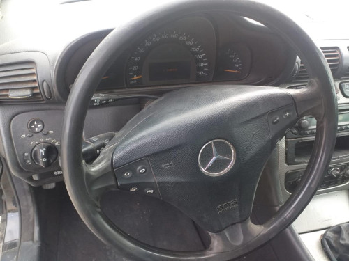 MERCEDES-BENZ CLASE C (BM 203) SPORTCOUPE — vehículo donante para recambios 