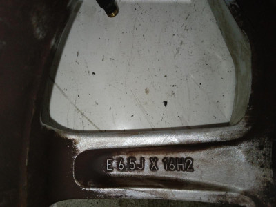 LLANTA, FORD, FOCUS BERLINA (CGE)