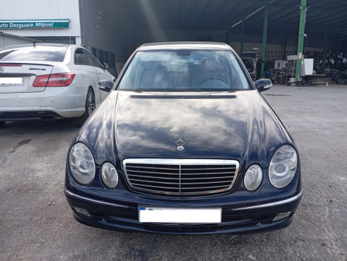  MERCEDES-BENZ CLASE E (BM 211) BERLINA 