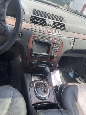 MERCEDES-BENZ CLASE S (BM 220) BERLINA