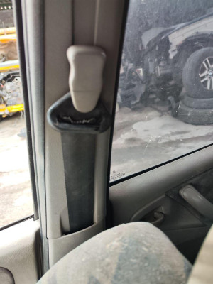 CINTURON SEGURIDAD DELANTERO DERECHO