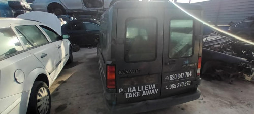  RENAULT RAPID /EXPRESS (F40) 