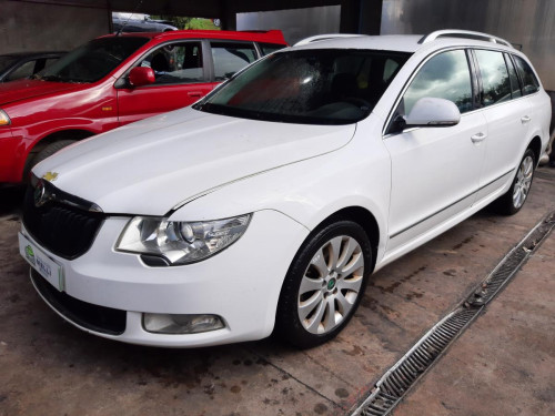  SKODA SUPERB COMBI (3T5) 
