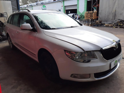 SKODA SUPERB COMBI (3T5)