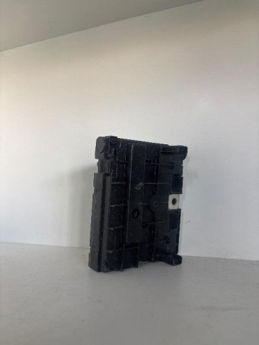 CAJA RELES / FUSIBLES 