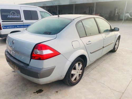  RENAULT MEGANE II CLASSIC BERLINA 
