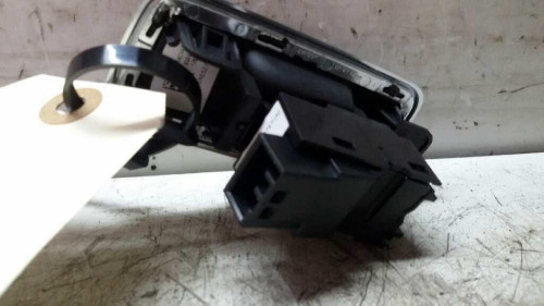 MANDO ELEVALUNAS TRASERO DERECHO Jaguar F-PACE 