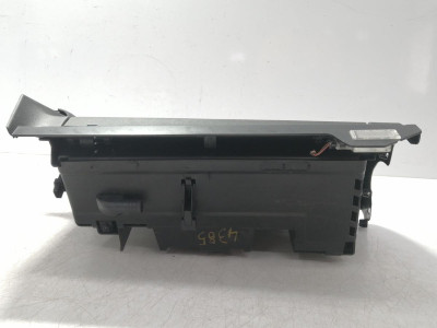 GUANTERA, VOLKSWAGEN, GOLF VI (5K1)(10.2008)
