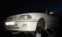 PEUGEOT 405 BERLINA