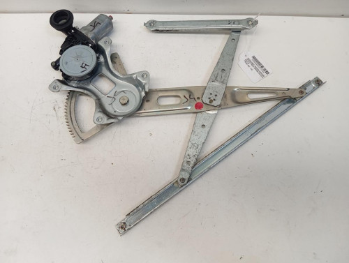ELEVALUNAS TRASERO DERECHO TOYOTA PRIUS (NHW20) 