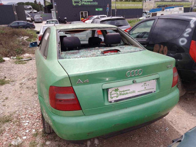 AUDI A4 BERLINA (B5)