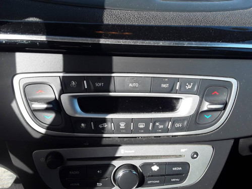 MANDO CLIMATIZADOR RENAULT FLUENCE 