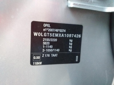 OPEL INSIGNIA BERLINA