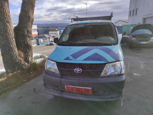 TOYOTA HI-ACE — vehículo donante para recambios 