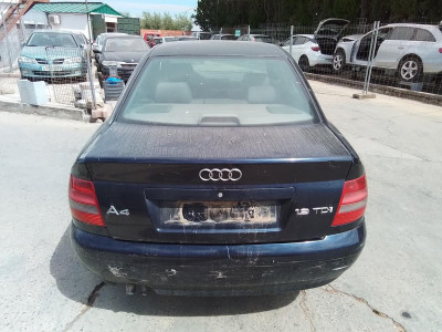 AUDI A4 BERLINA (B5)