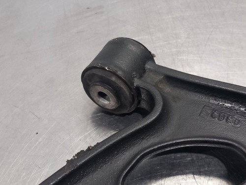  BRAZO SUSPENSION INFERIOR DELANTERO DERECHO AUDI A3 (8P1) 
