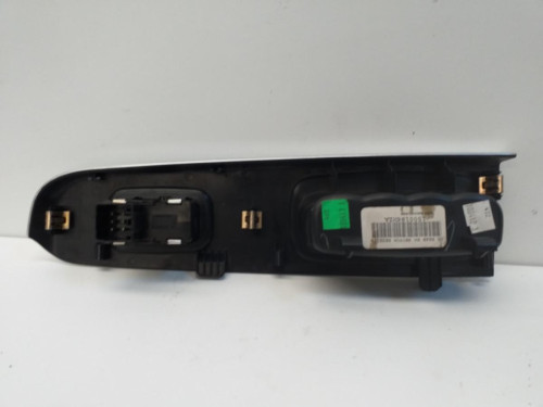  MANDO ELEVALUNAS TRASERO DERECHO CHRYSLER JEEP CHEROKEE 
