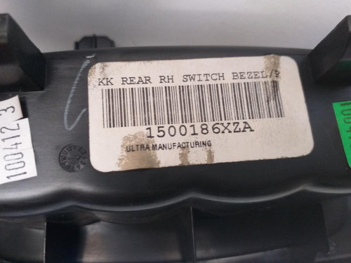  MANDO ELEVALUNAS TRASERO DERECHO CHRYSLER JEEP CHEROKEE 