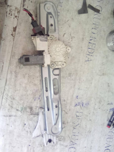  ELEVALUNAS DELANTERO IZQUIERDO Opel VECTRA C BERLINA 