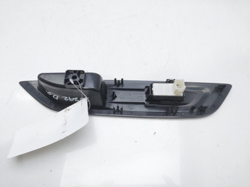 MANDO ELEVALUNAS DELANTERO DERECHO PEUGEOT 208 (P2) 