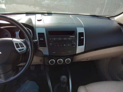 MITSUBISHI OUTLANDER (CW0)