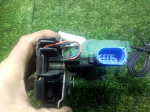 CERRADURA PUERTA DELANTERA IZQUIERDA Seat IBIZA (6L1) 