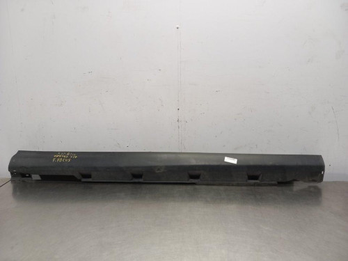  FALDON LATERAL FORD FOCUS SPORTBREAK (CEW) 