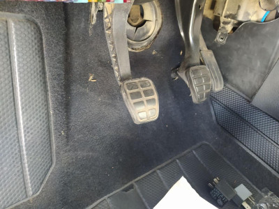 PEDAL ACELERADOR