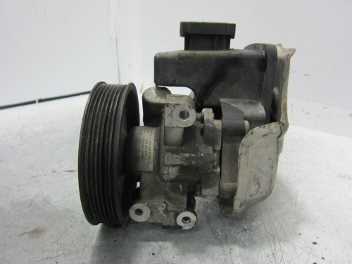 BOMBA DIRECCION Mercedes-Benz CLASE C (BM 203) BERLINA 