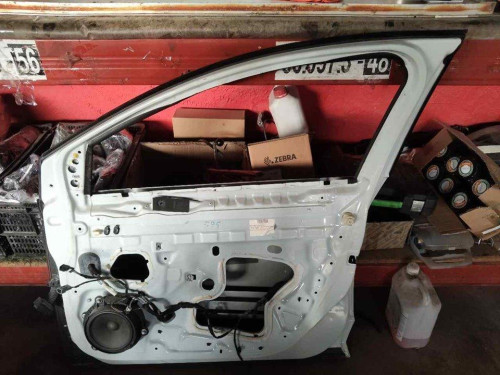 PUERTA DELANTERA DERECHA Renault MEGANE IV SPORT TOURER 
