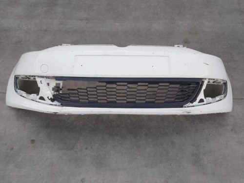 PARAGOLPES DELANTERO 