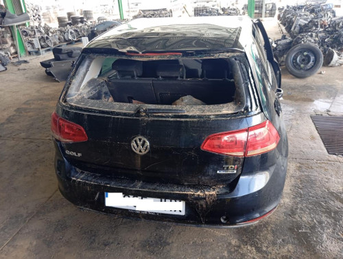 VOLKSWAGEN GOLF VII (5G1/BE1) — vehículo donante para recambios 