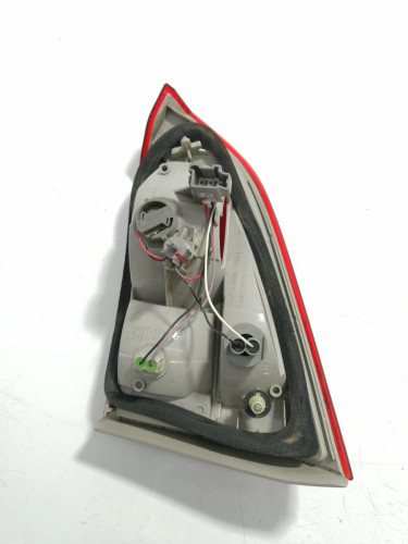  PILOTO TRASERO CENTRAL FORD FOCUS BERLINA (CB8) 