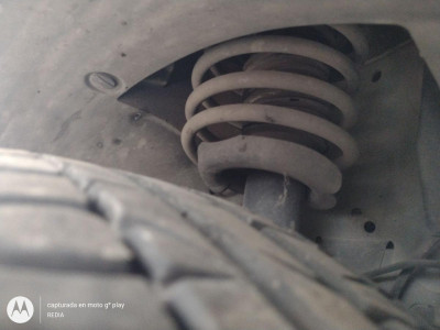 AMORTIGUADOR DELANTERO IZQUIERDO