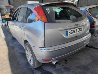 FORD FOCUS BERLINA (CAK)